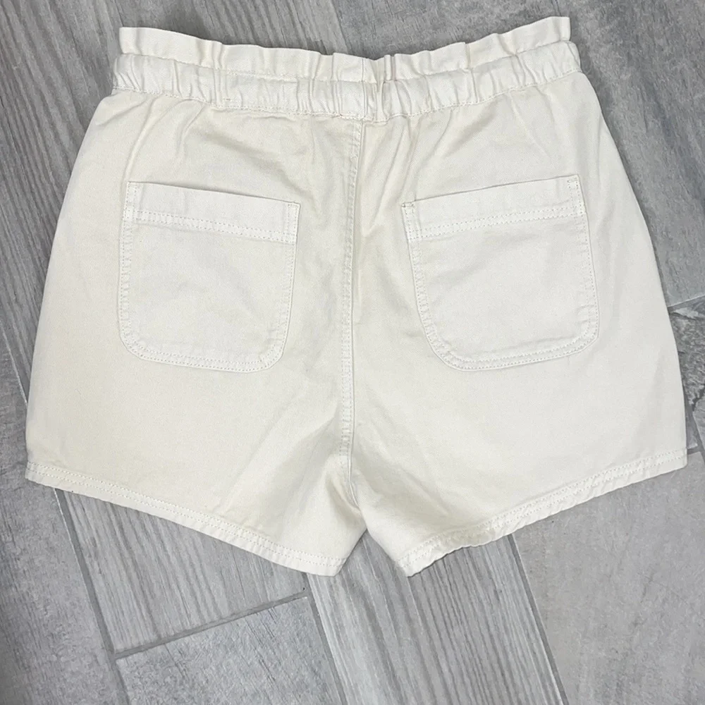 BNWT Wishlist Jeans Paperbag Style Ecru Cotton Shorts, Size L - Picture 4 of 6